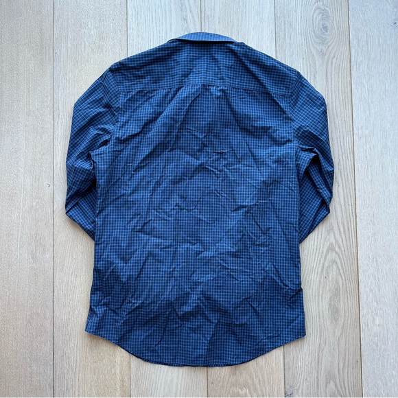 Calvin Klein Men’s Slim Fit & Non-Iron Button Down Blue & Navy Plaid Dress Shirt - Picture 6 of 7
